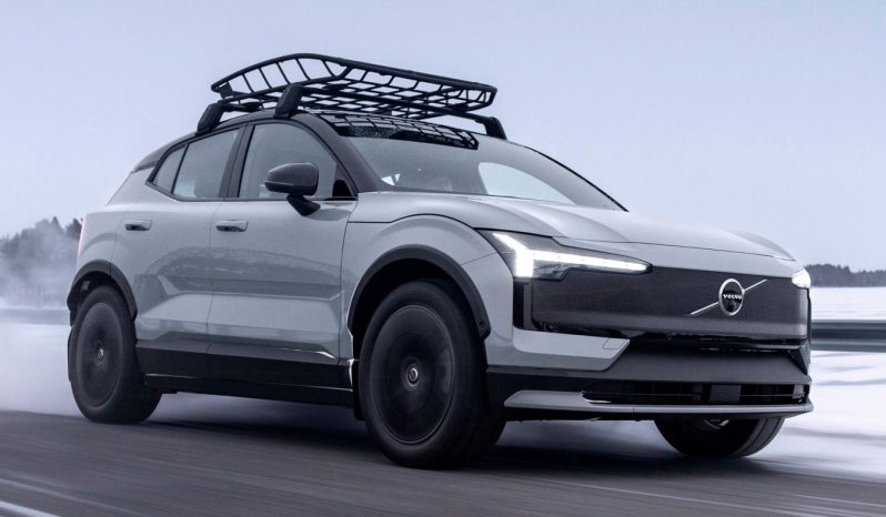 2026 Volvo EX30 Cross Country full