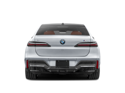 BMW i7 M70 xDrive full