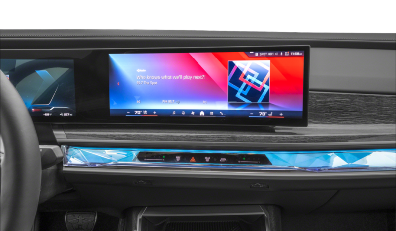 BMW i7 M70 xDrive full