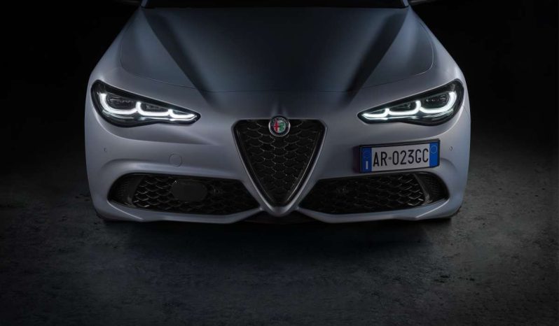 Alfa Romeo Giulia full
