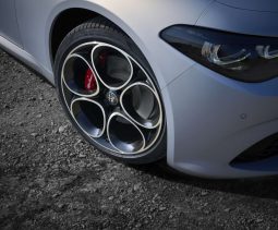 Alfa Romeo Giulia full