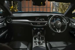 Stelvio Veloce full