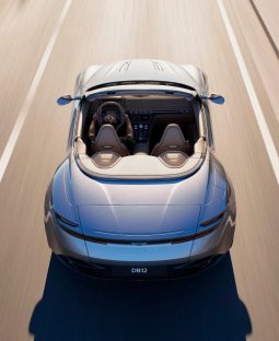 Aston Martin DB12 Volante full