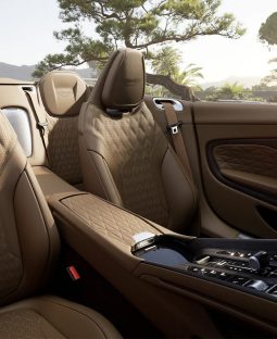 Aston Martin DB12 Volante full