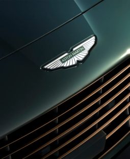 Aston Martin DB12 Volante 60th Anniversary Edition full