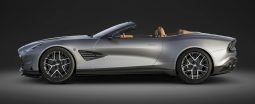 Aston Martin DB12 Volante full