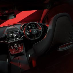 Aston Martin DBX S full