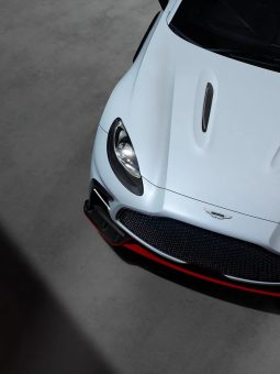 Aston Martin DBX S full