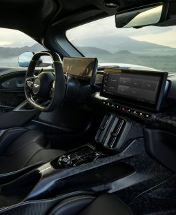 Aston Martin Valhalla full