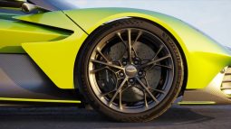 Aston Martin Valhalla full