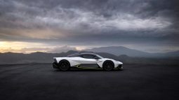Aston Martin Valhalla full