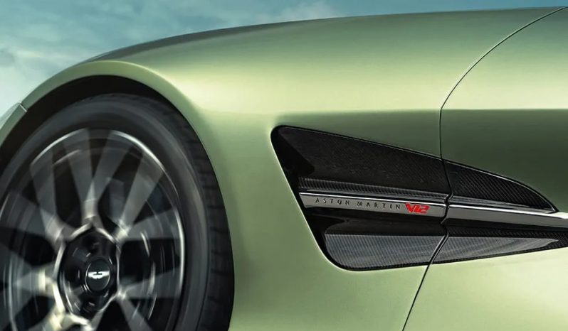 Aston Martin Vanquish Volante 2025 full