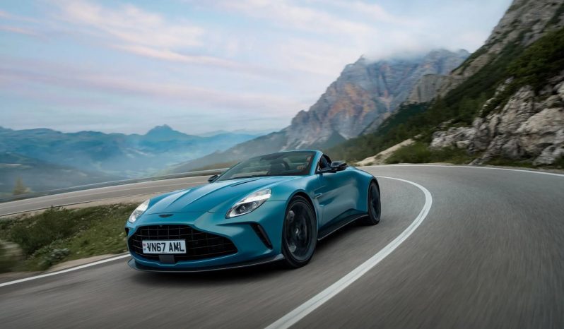Aston Martin Vantage Roadster full