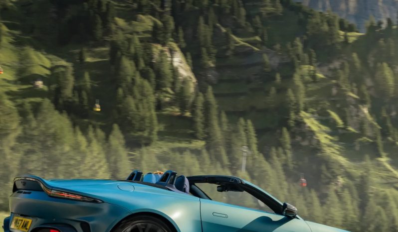 Aston Martin Vantage Roadster full