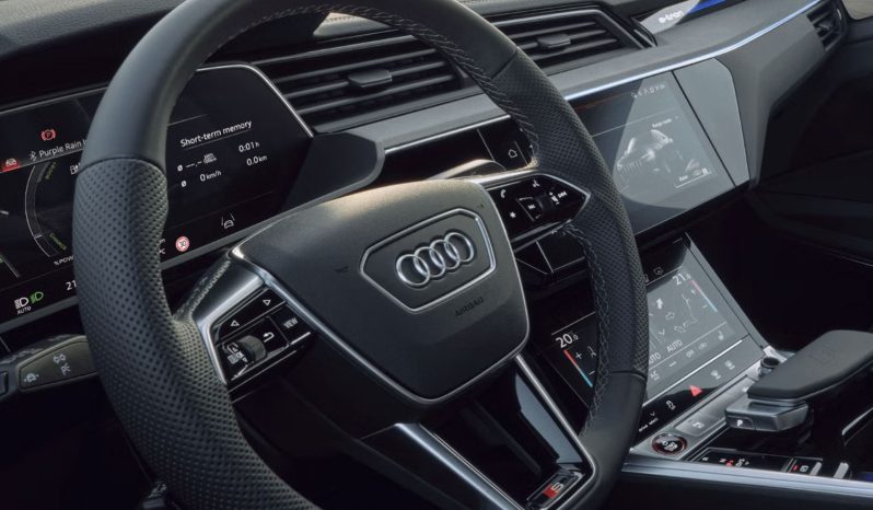 Audi SQ8 Sportback e-tron (CBU) full