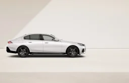 BMW 520i M Sport full