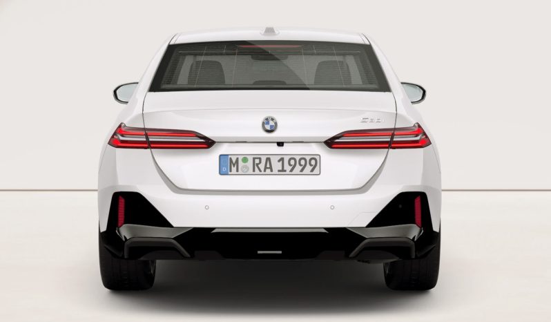 BMW 520i M Sport full