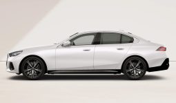 BMW 520i M Sport full