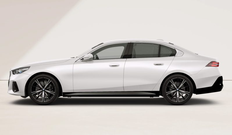 BMW 520i M Sport full