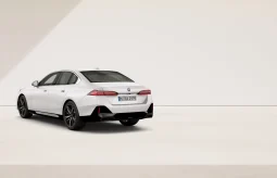 BMW 520i M Sport full