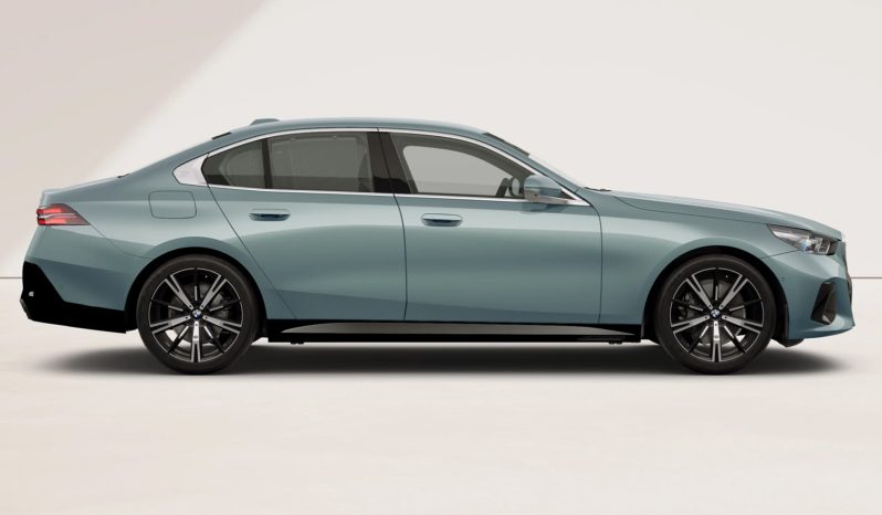 BMW 530i M Sport full
