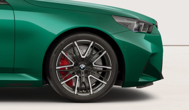 BMW M5 Sedan full