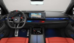 BMW M5 Sedan full