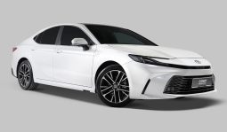 Toyota Camry 2.5 HEV full
