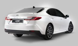 Toyota Camry 2.5 HEV full