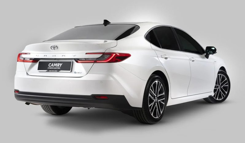Toyota Camry 2.5 HEV full