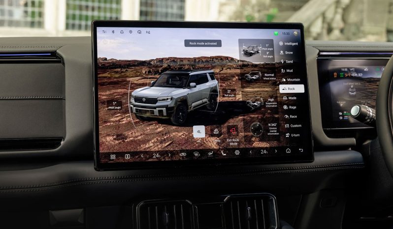 Denza B8 Luxury DMO Super Hybrid SUV full