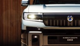 Denza B8 Luxury DMO Super Hybrid SUV full