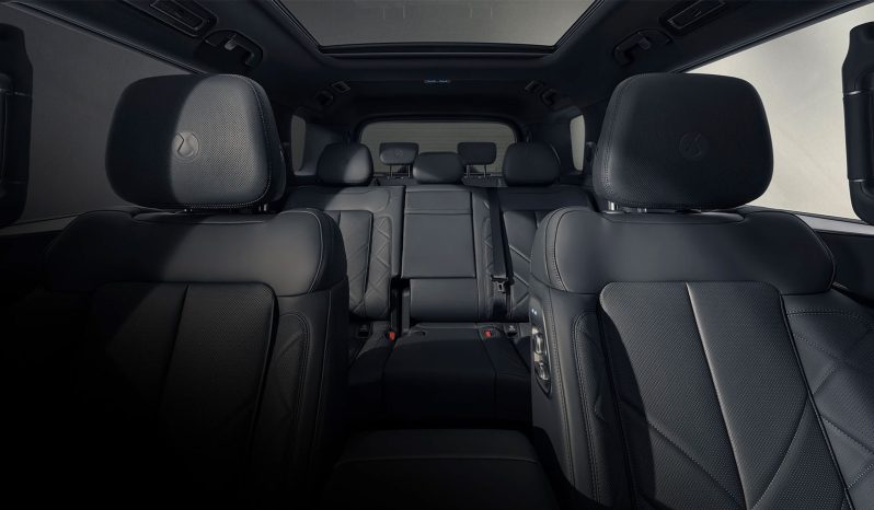 Denza B8 Luxury DMO Super Hybrid SUV full