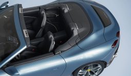 Ferrari Roma Spider full