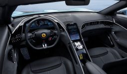 Ferrari Roma Spider full