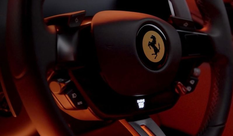 Ferrari Roma Spider full