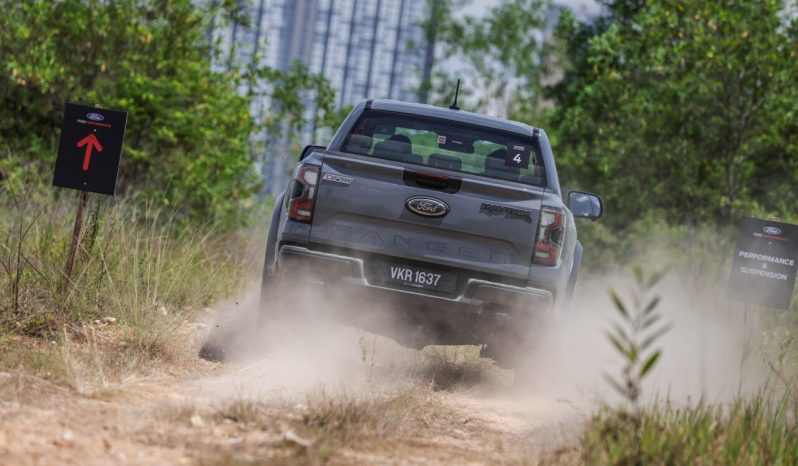 Ford Ranger Raptor 2.0L Bi-Turbo Diesel 4WD 10AT full