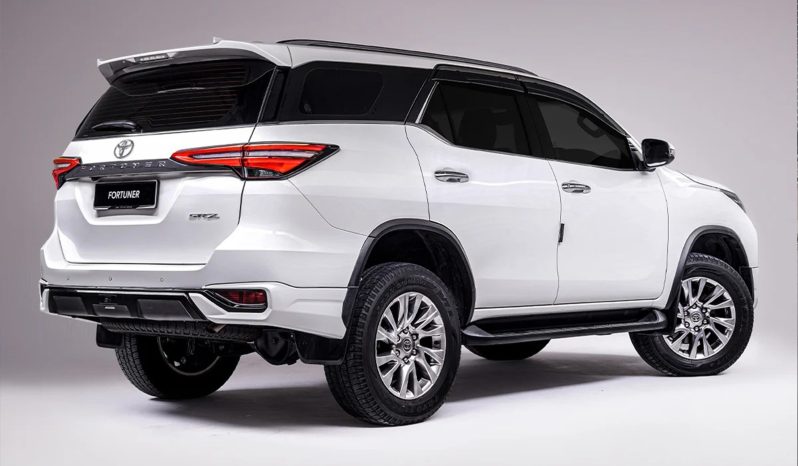 Toyota Fortuner 2.8 VRZ AT 4WD full