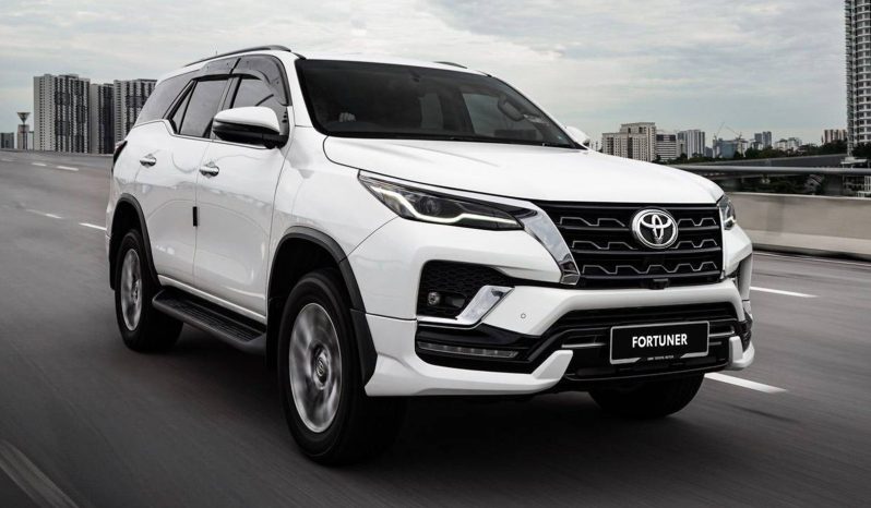 Toyota Fortuner full