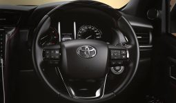 Toyota Fortuner full