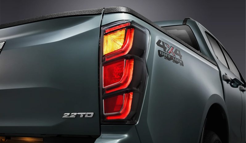 Isuzu D-Max 2.2L Premium 4×4 AT full