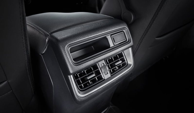 Isuzu D-Max 2.2L Standard 4×4 MT full