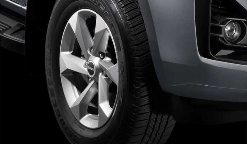 Isuzu D-Max 2.2L Standard 4×4 MT full