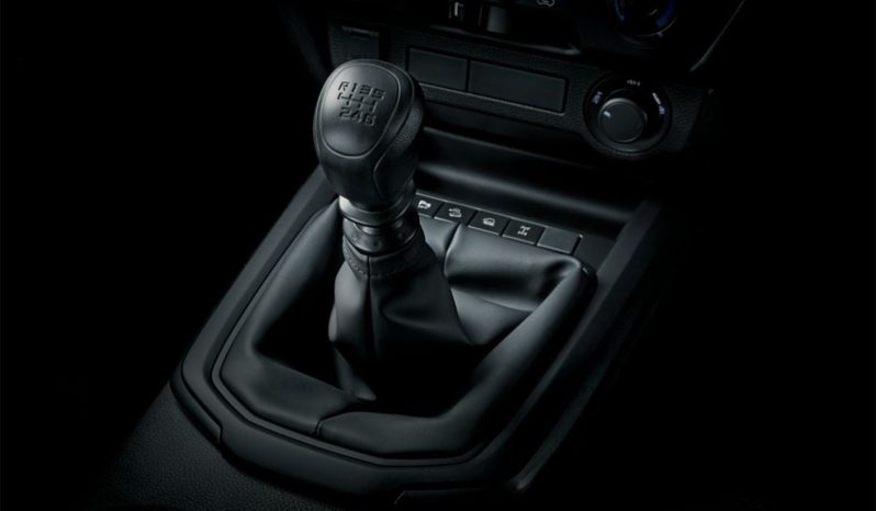Isuzu D-Max 2.2L Standard 4×4 MT full