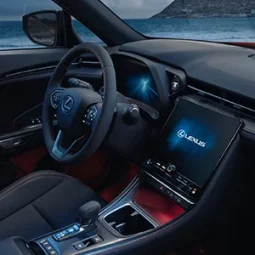 Lexus LBX Luxury full