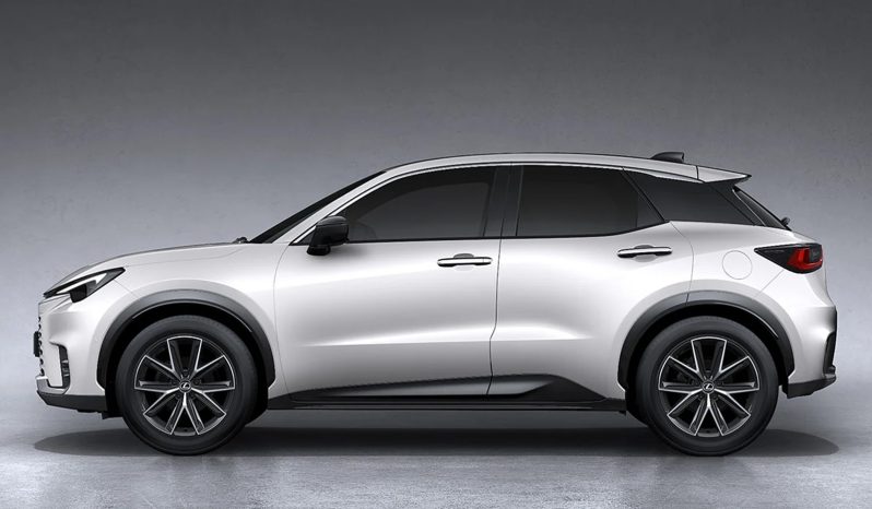 Lexus LBX Luxury full