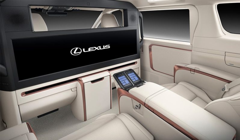 Lexus LM 500h 4-Seater full
