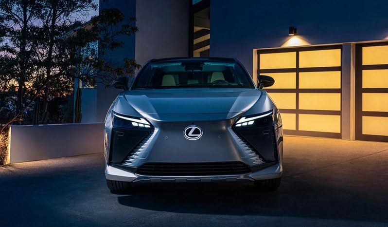 Lexus RZ 450e Luxury full