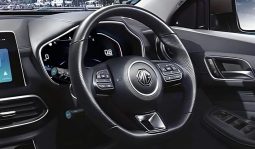 MG HS 1.5T LUX full