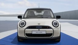 MINI Cooper S 5-Door full